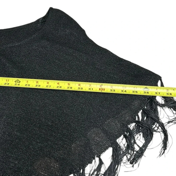 VTG KOKOMO. poncho sweater ,fringes,sheer,loose knit,PTP 16” to  23”,one size - Picture 11 of 16
